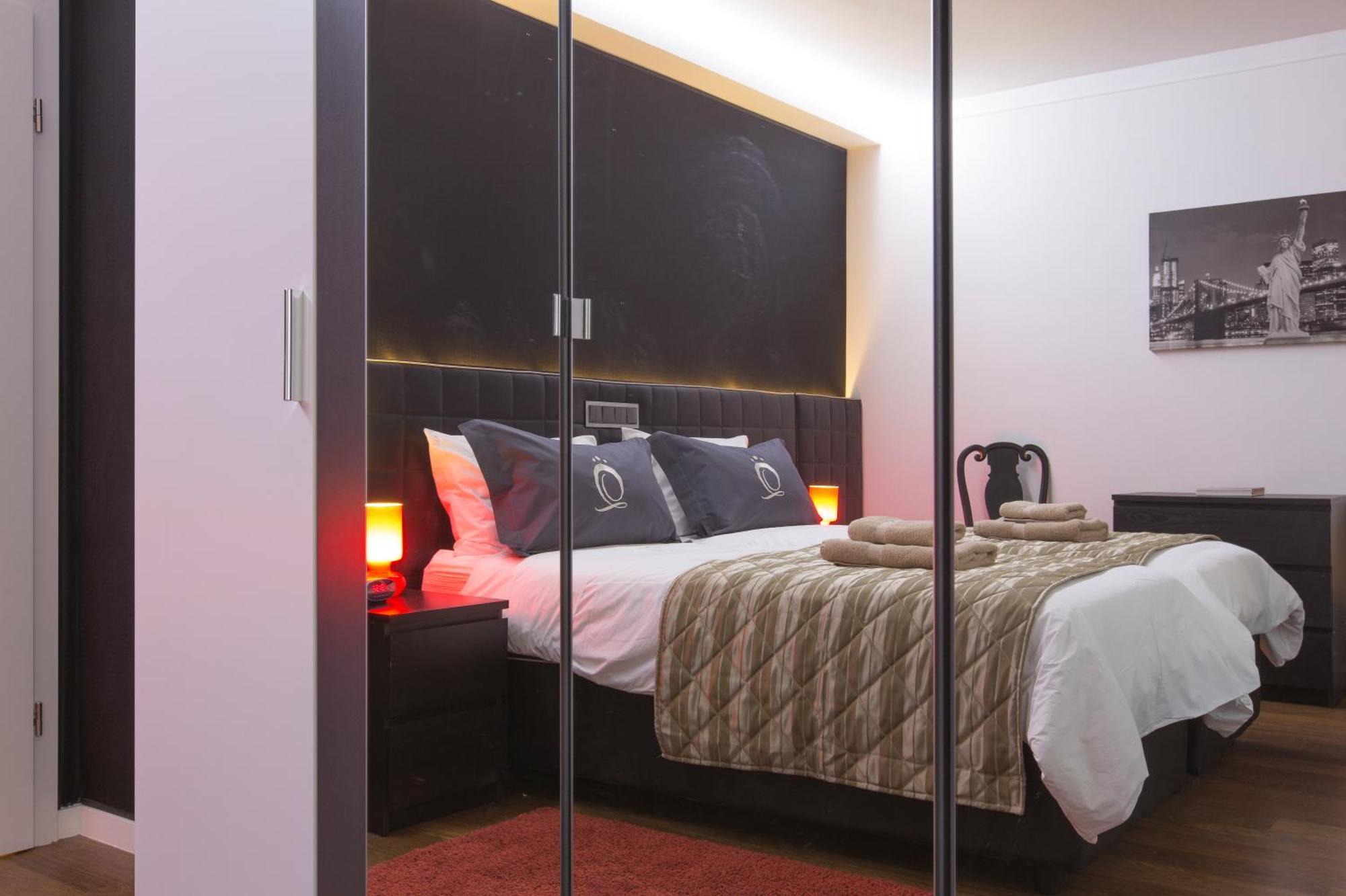 The Queen Luxury - Medici Luxemburg