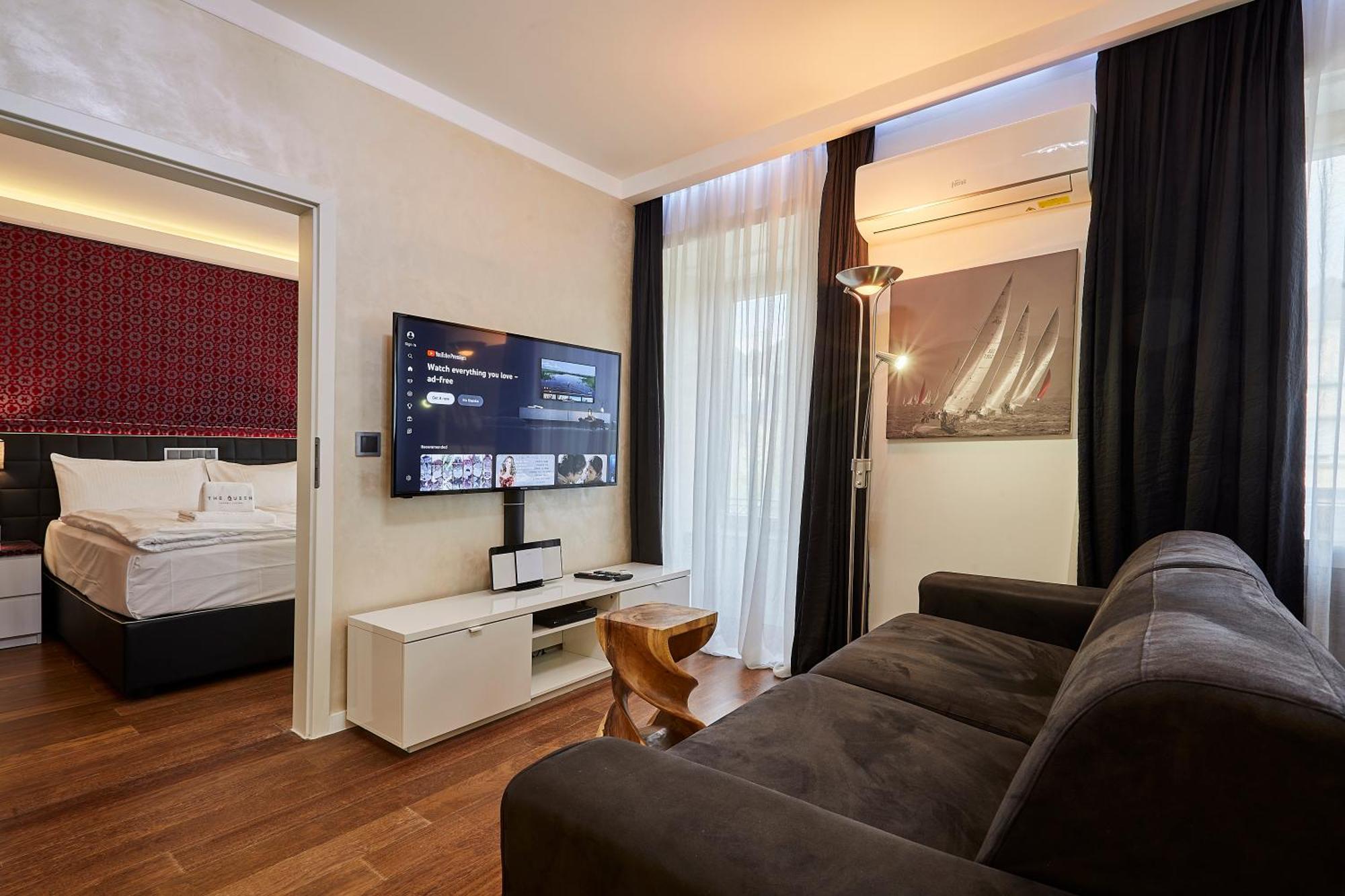 The Queen Luxury - Medici * Luxemburg